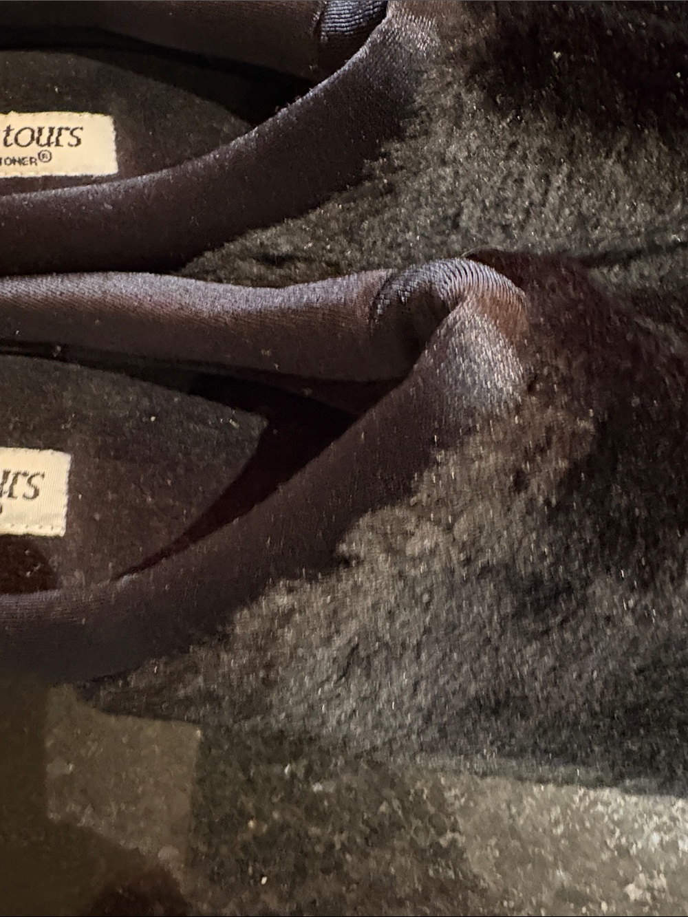 Slippers - Picture 3 of 7
